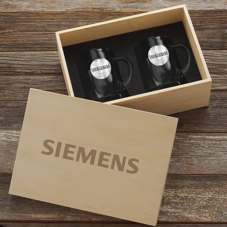 Staten 2-Piece Glass Mug Set in Engraved Pine Box